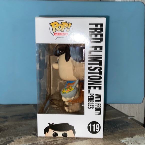 Fred Flintstone with fruity pebbles Funko Pop Vinyl Figure - Picture 2 of 4